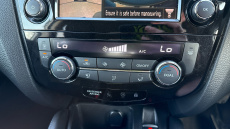 Nissan Qashqai 1.3 DiG-T 160 [157] N-Connecta 5dr DCT Glass Roof Petrol Hatchback